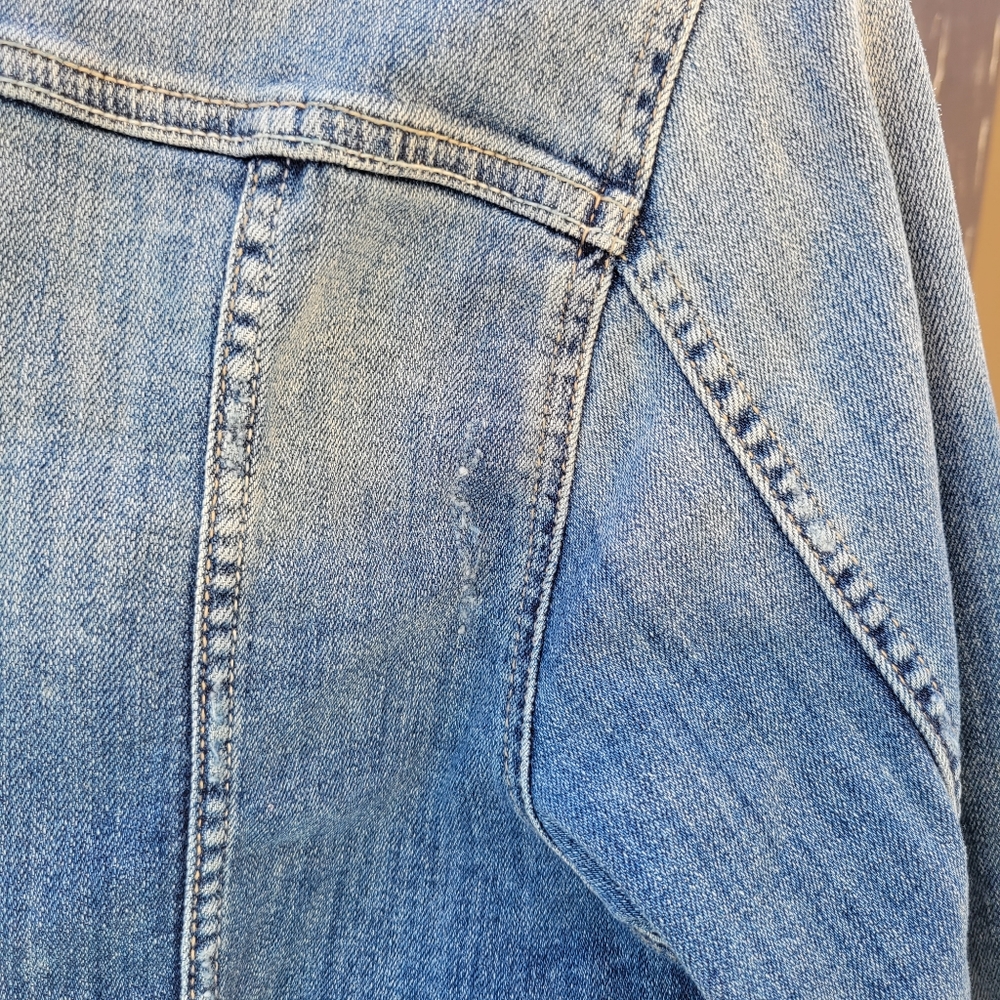 Torrid DENIM TRUCKER JACKET Light Blue Wash 0X - Picture 12 of 12